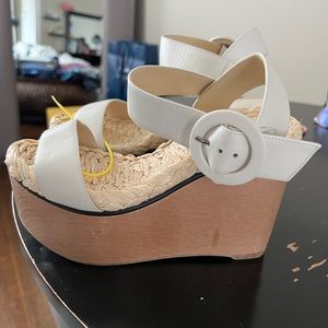 Jimmy Choo White Abigail 100 Nappa with rope and wooden ledge.